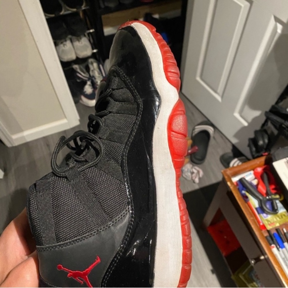 Jordan 11 size 10 great condition